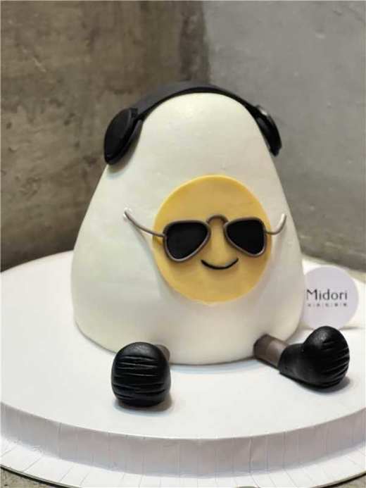Jellycat墨镜蛋生日蛋糕 | Midori 商品图1