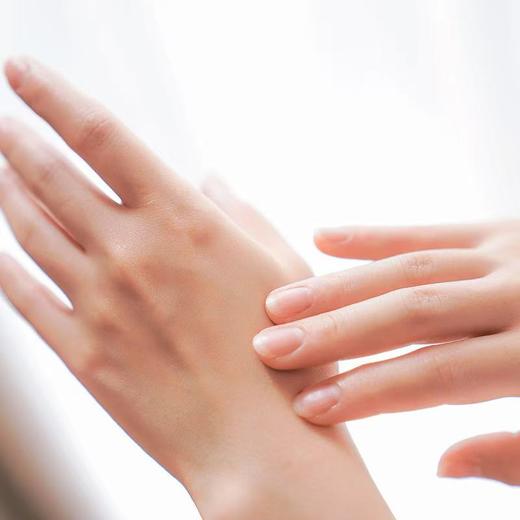 【护手霜买3送1，送1支唇膏，入秋滋养福利！】保湿美白芳香护手霜  平倒刺 护甲面 植物精油香氛，抬手生香，两种肤感随心选 商品图5