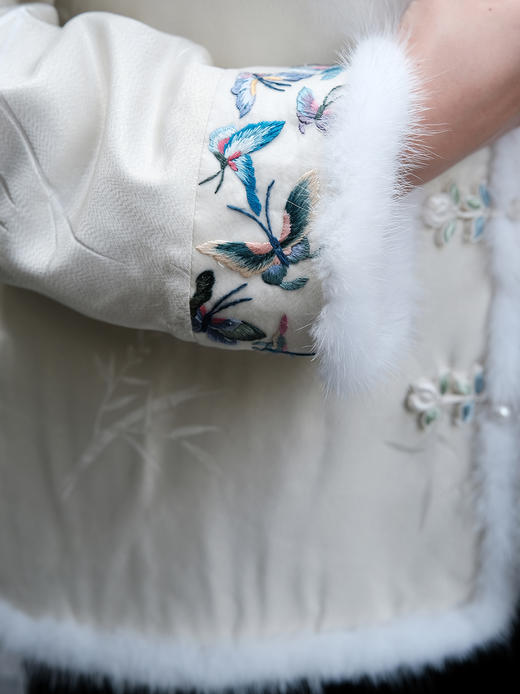盛唐牡丹| 百蝶手绣夹棉水貂外套 商品图2