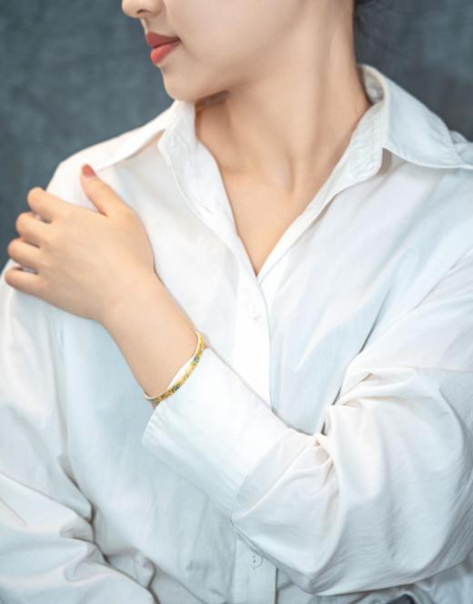 【热销款】彩色花纹开口银手镯克重25.55 商品图3