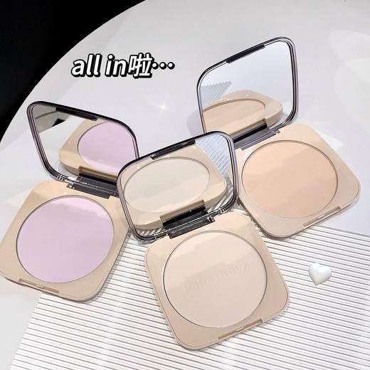 平价优选：第2饼半价！蜜粉饼绒雾定妆细腻贴肤自然遮瑕柔焦控油防水防汗修容 C380kakashow 商品图4