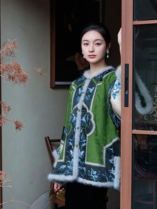 盛唐牡丹| 香云纱三蓝绣水貂棉外套 商品图1