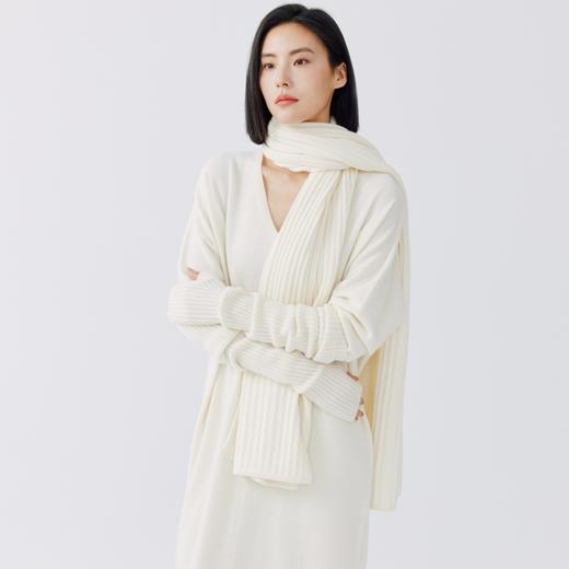 东黎 • 秀场同款 山羊绒女士冬季保暖百搭披肩围巾 4130 商品图2