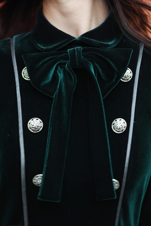 逸红颜明月优选 #迷人丝绒情节【绿珐琅】学院风翻领连衣裙，范冰冰同款 商品图14