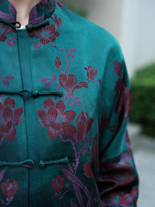 盛唐婧| 重磅桑蚕丝老缎新中式对花外套-湖绿 商品图2