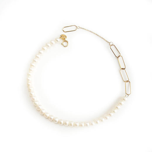 【天然正品】潮宏基AU750黄金镶天然约4.0MM珍珠时尚设计款手链21CM（长度可调节）女士现售价：1180特价！280924NJM87 商品图0