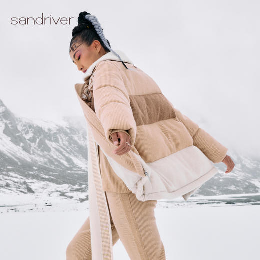 西藏羊绒手钩花渐变色羽绒服SJF96W254N 商品图5