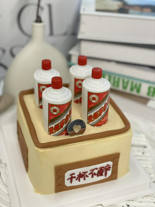 方形（装饰品茅台酒）奶油蛋糕 下单前请仔细阅读商品详情 商品图0