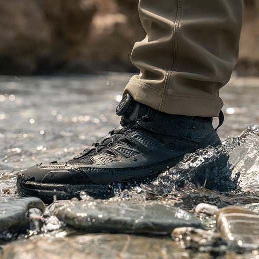 龙潜中帮防水战术鞋男士耐穿防撞登山徒步秋冬新款户外休闲 商品图4