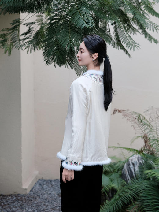 盛唐牡丹| 百蝶手绣夹棉水貂外套 商品图5