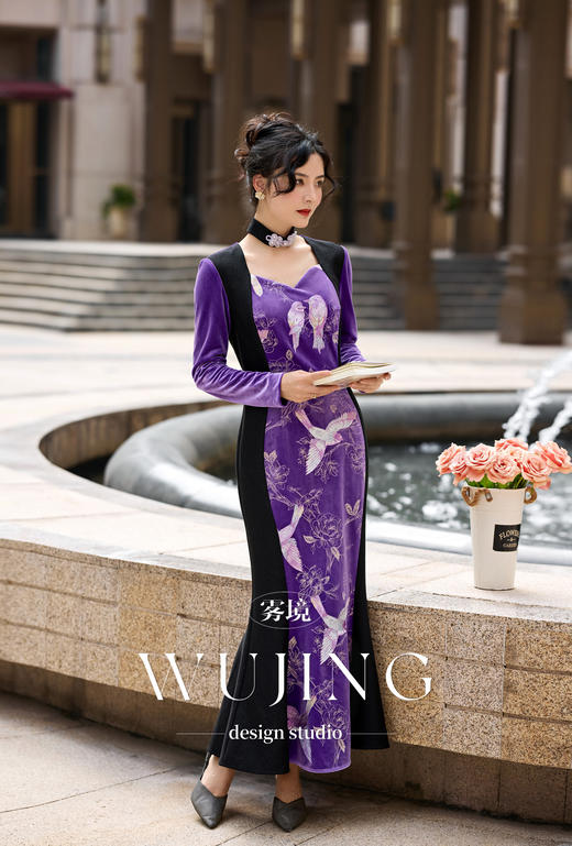【雾境定制新款】紫韵花影系列进口丝绒显瘦气质连衣裙 4202112 商品图3
