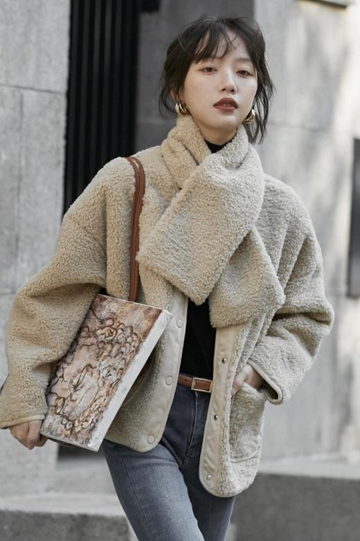 LNNNS 卡其色短款毛绒围巾外套套装 19391 商品图0