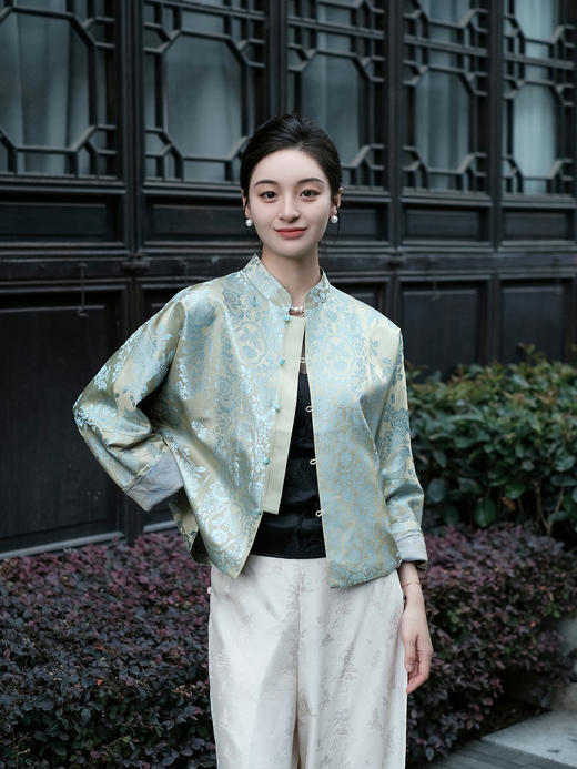 盛唐婧| 重磅桑蚕丝老缎新中式对花外套-翠绿 商品图0