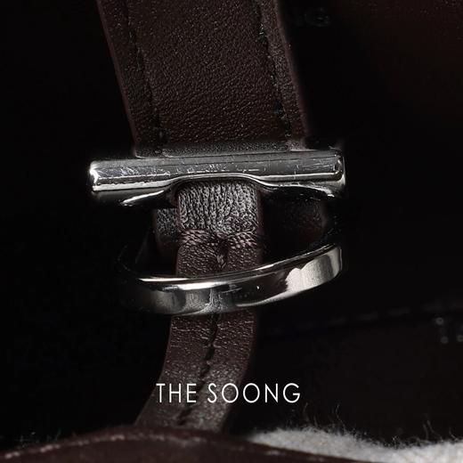 THESOONG‘慵懒随性’进口头层牛皮简约大容量轻奢托特包HWBB4910 商品图5