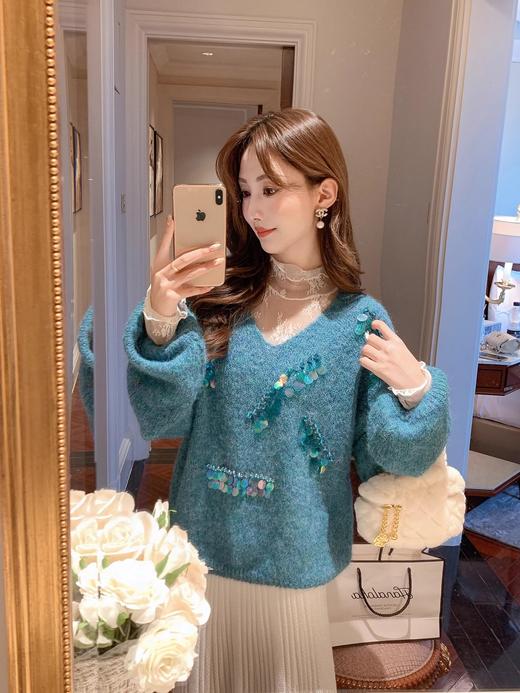 张心子【Lu系法则】重工氛围感亮片套头毛衣女秋冬新款显白上衣仙 U2411011 商品图8