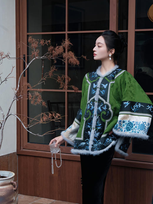 盛唐牡丹| 香云纱三蓝绣水貂棉外套 商品图3