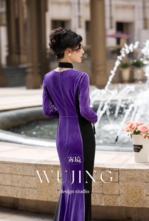 【雾境定制新款】紫韵花影系列进口丝绒显瘦气质连衣裙 4202112 商品图5
