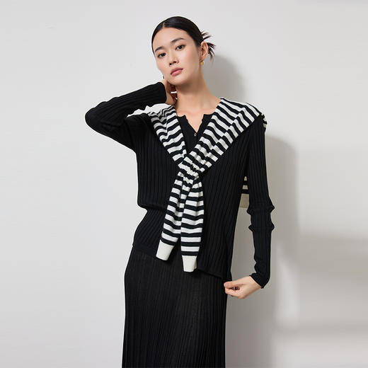 东黎 • 山羊绒女士秋冬气质设计感小披肩 22P045 商品图0