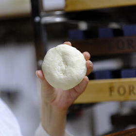 奕虹定制芳疗师手工蚕丝羊奶皂】纯手工制作 无防腐剂 色素 香精 化学添加剂 90-100g 下单送一个起泡网