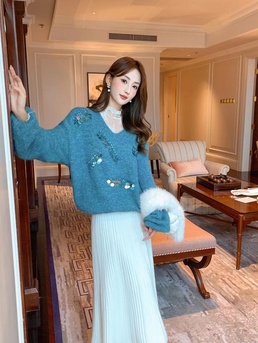 张心子【Lu系法则】重工氛围感亮片套头毛衣女秋冬新款显白上衣仙 U2411011 商品图9