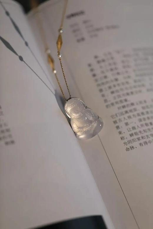 高冰种白翡小佛一体链 商品图5
