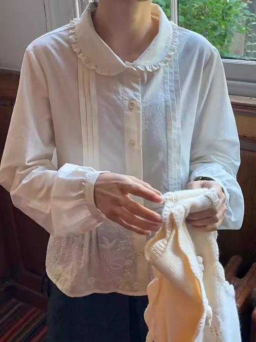 浮生八记/24D160/蚕丝棉重工刺绣拼接娃娃领复古法式米色衬衫 商品图0