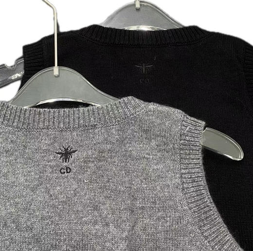 背心。针织开衫。背心200。毛衣330 商品图6