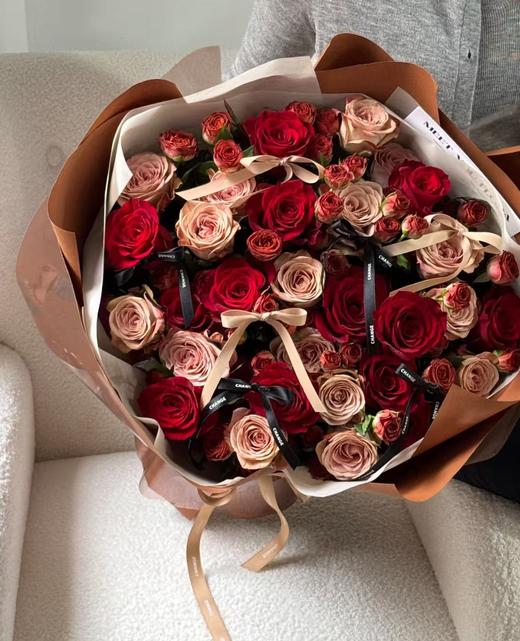 红玫瑰混搭花束 商品图0