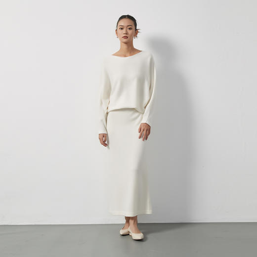 东黎 • 小山羊绒女士秋冬针织一字领套衫 3351 商品图1