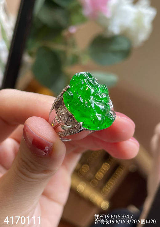 老坑玻璃种帝王绿三脚蟾戒指【4170111】具体价格微信咨询 商品图6