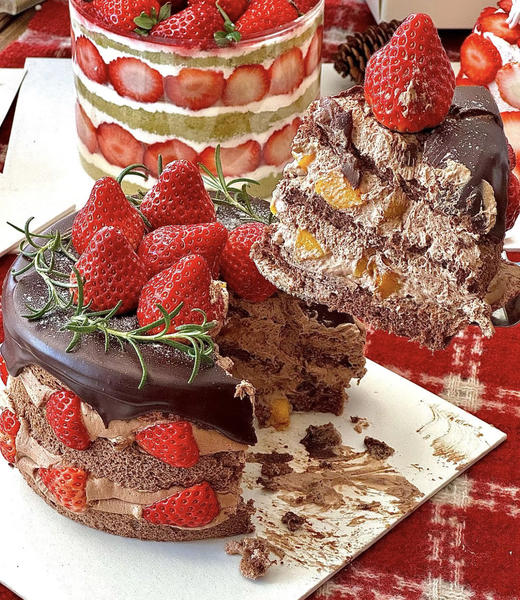 【草莓季】公主请吃草莓巧克力蛋糕（植物装饰随机） 商品图1