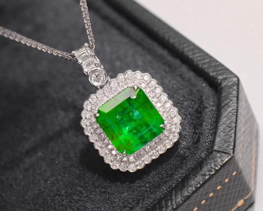 2ct刻面祖母绿吊坠 商品图3