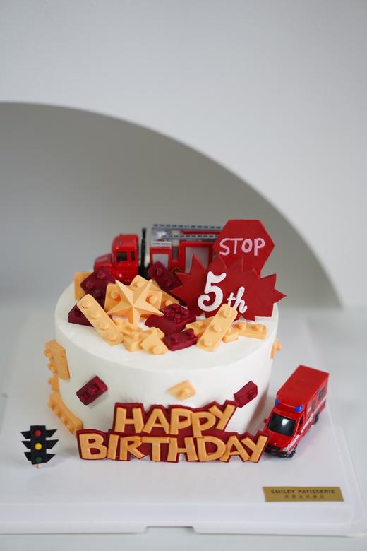 主题奶油蛋糕 ｜ 鲜果原味奶油 - 消防车 商品图0