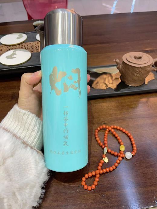 花花团篙品质福利定制焖茶壶保温杯，随时随地可以喝到热茶🍵~食品JI316不锈钢耐腐蚀安全内胆，入口更放心，24h持久保温，大容量实用茶杯，一杯两用，杯盖可喝水不烫手~ 商品图14