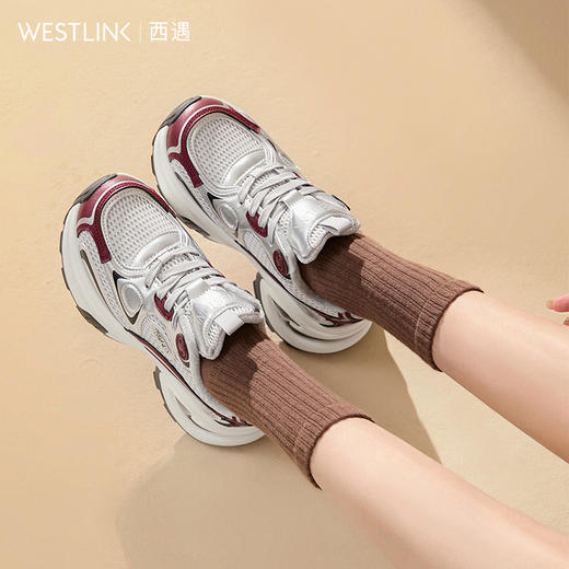 西遇银色老爹鞋女新款冬季超火潮酷百搭加绒休闲鞋厚底运动鞋V4147850 商品图1
