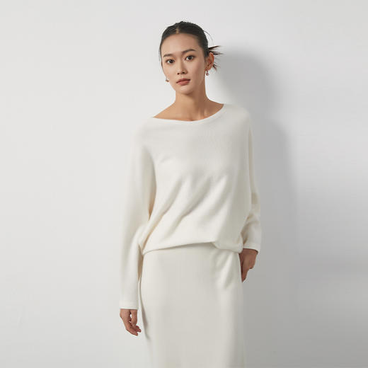 东黎 • 小山羊绒女士秋冬针织一字领套衫 3351 商品图0