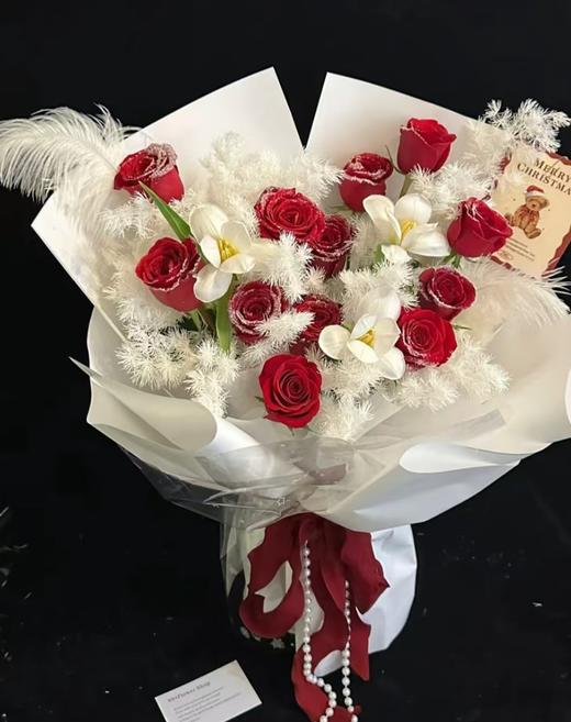 冬日恋歌--玫瑰混搭花束 商品图0