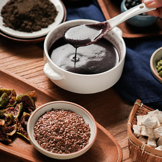 亚麻籽无花果粉 | 10种配料以黑养黑口感香醇微甜慢火烘焙。黑豆黑芝麻亚麻籽葛根桑葚无花果枸杞豆南瓜子打磨成粉配比。 商品图0