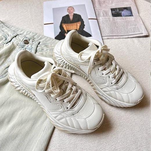 【顺丰包邮】34954 洛诗琳秋季新款时尚羊皮波浪老爹鞋女 商品图0