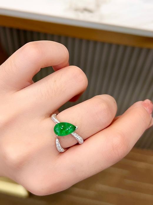 2.60ct蛋面水滴祖母绿戒指 商品图3
