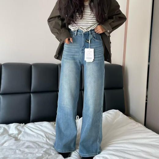 经典蓝！一条过冬！2024复合加绒加厚柔软弹力显瘦阔腿微喇叭牛仔裤女款！ 商品图2
