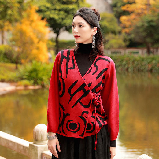 【生肖系列】 瑞年有鱼毛织外套 | 现货加急发 商品图1