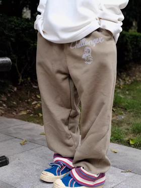 2024秋冬DD同款日系企鹅加绒卫裤！印花立体刺绣彩色条纹轻抓绒运动长裤！