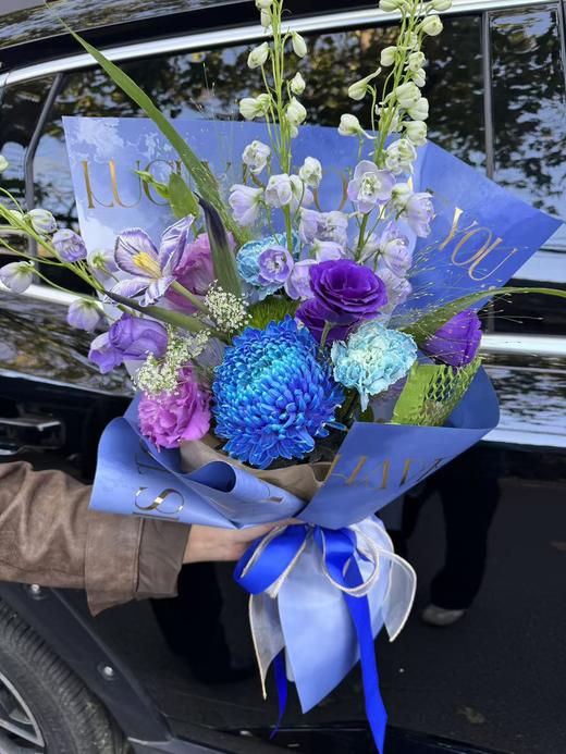 「蓝色星河」牡丹菊大飞燕郁金香混搭花束（需提前一天预定） 商品图0