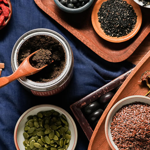 亚麻籽无花果粉 | 10种配料以黑养黑口感香醇微甜慢火烘焙。黑豆黑芝麻亚麻籽葛根桑葚无花果枸杞豆南瓜子打磨成粉配比。 商品图3