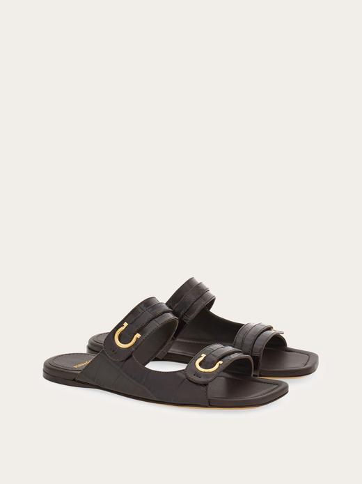 FERRAGAMO-Gancini扣饰便鞋 商品图0