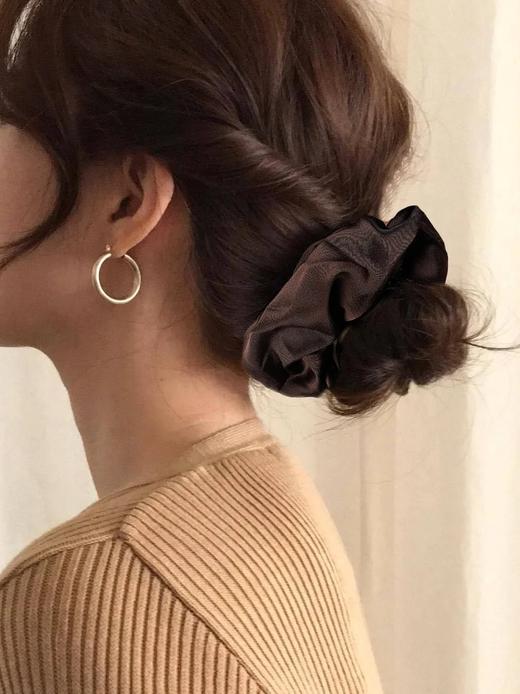 💰29抢章小蕙、刘亦菲的养发秘诀！【30姆米重磅SLIP真丝发圈】一边睡觉一边护发💕甄选6A级桑蚕丝❗️头发无静电 不打结、被压断，隔天还能get自然波浪卷发👩🦱 商品图2