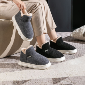 【宅小年毛呢聚暖包跟棉拖】💗 ✔️男士包跟棉拖福利也必须安排👆 ⭕超火爆的简约款式➕超厚实的毛毛👍居家外穿都很高级， 快给你家老公男友爸爸妈妈安排👆