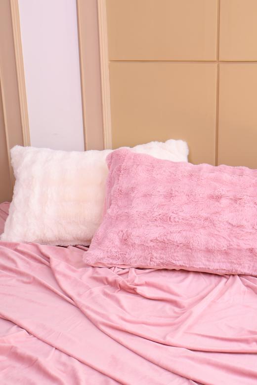 玛万生活轻奢兔绒双面绒枕套2只】500g高克重，✨暖意满满~🌼 高克重兔绒牛奶绒面料，🔥更厚实立体且饱满😏  商品图2