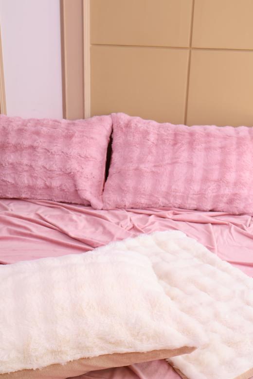 玛万生活轻奢兔绒双面绒枕套2只】500g高克重，✨暖意满满~🌼 高克重兔绒牛奶绒面料，🔥更厚实立体且饱满😏  商品图4